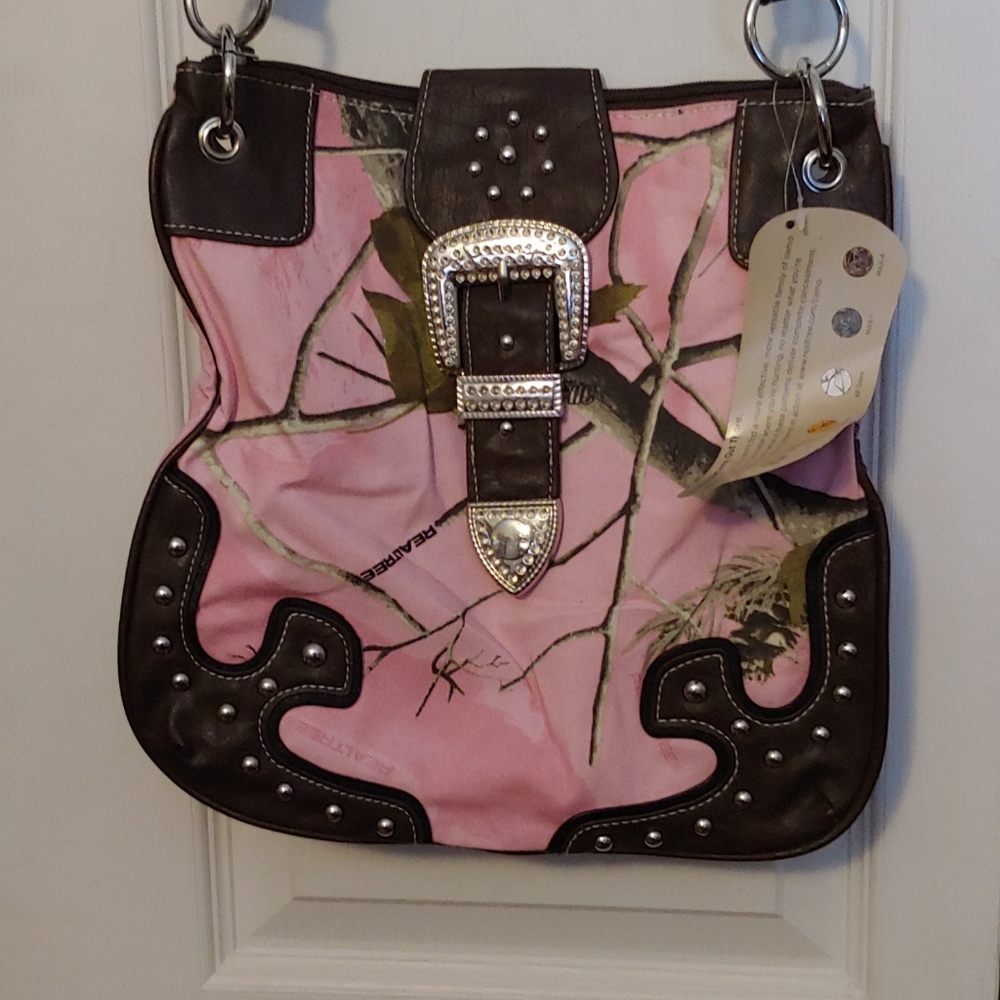 Realtree pink camo bag